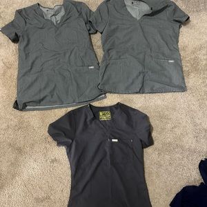 FIGS SCRUBS XS-S sizes navy and grey